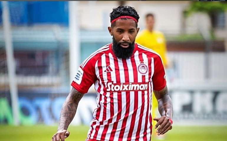 Rodinei busca o título da Conference League para coroar bom desempenho no Olympiacos
