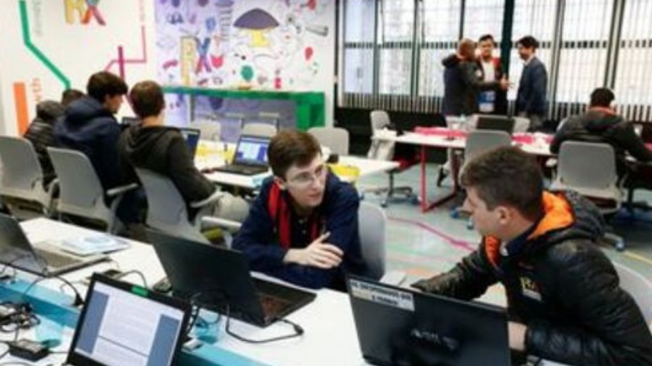 Marco Legal das Startups deve gerar mais emprego e renda, acredita o deputado federal Vinicius Poit