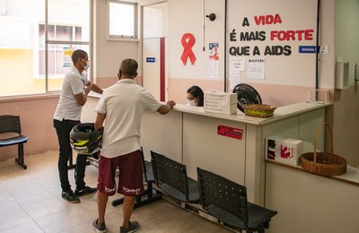 PAM Salgadinho oferta tratamento para infecções sexualmente transmissíveis