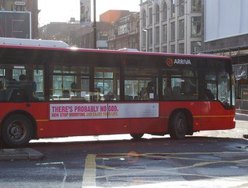 Ônibus com desprezível anúncio ateísta