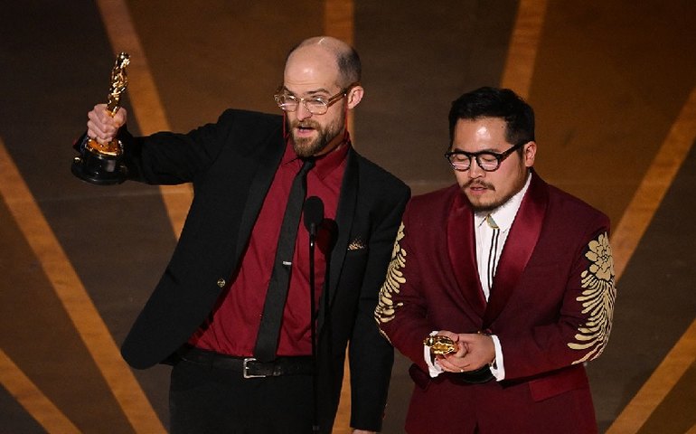 Oscar: ‘Tudo em Todo Lugar’ rende melhor diretor a Daniel Kwan e Daniel Scheinert