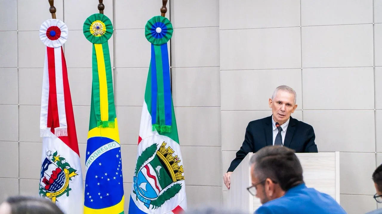 Pastor João Luiz é empossado vereador e destaca legado político em Maceió