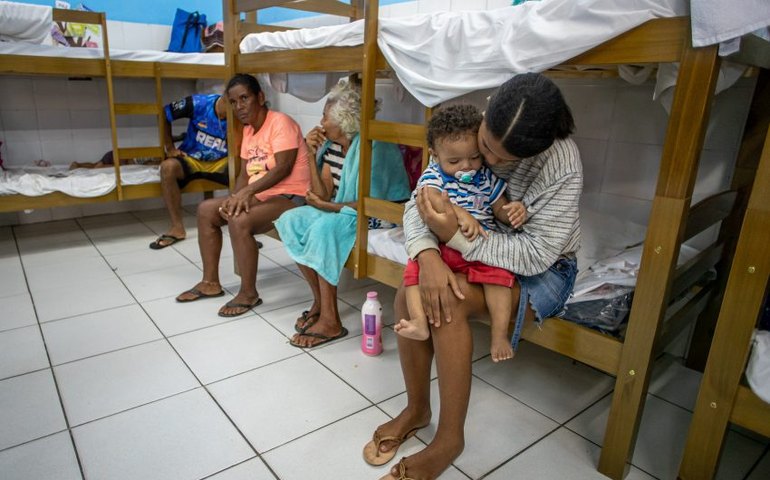 Abrigo provisório recebe famílias afetadas pelas chuvas