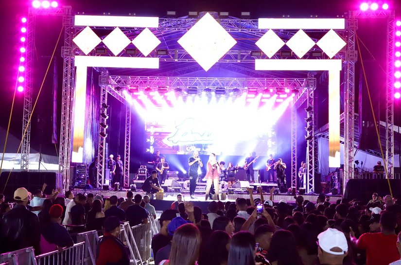 Festival da Mandioca tem início com shows musicais, tradição e recorde de público em Lagoa da Canoa