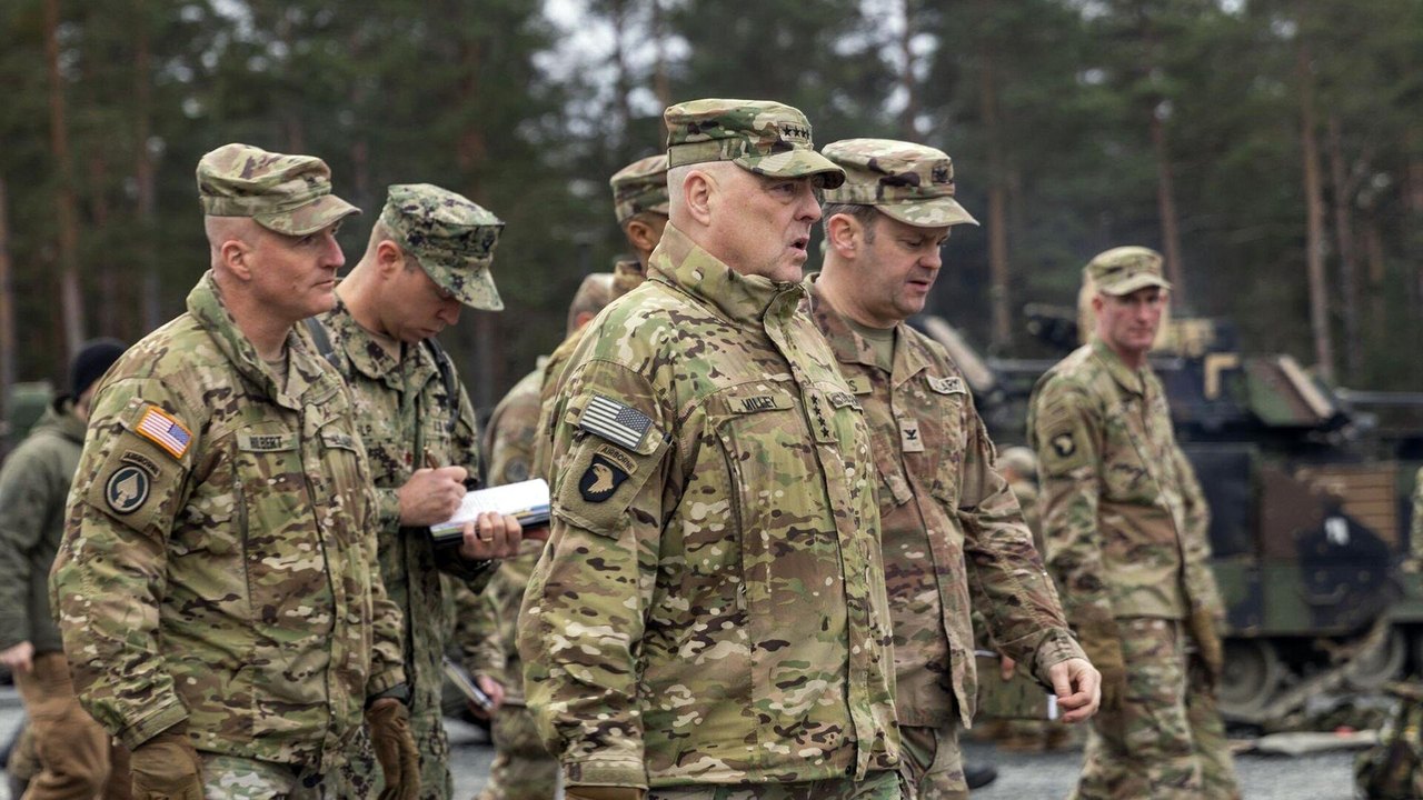 Ex-analista da CIA adverte sobre possível expulsão de tropas norte-americanas da Alemanha