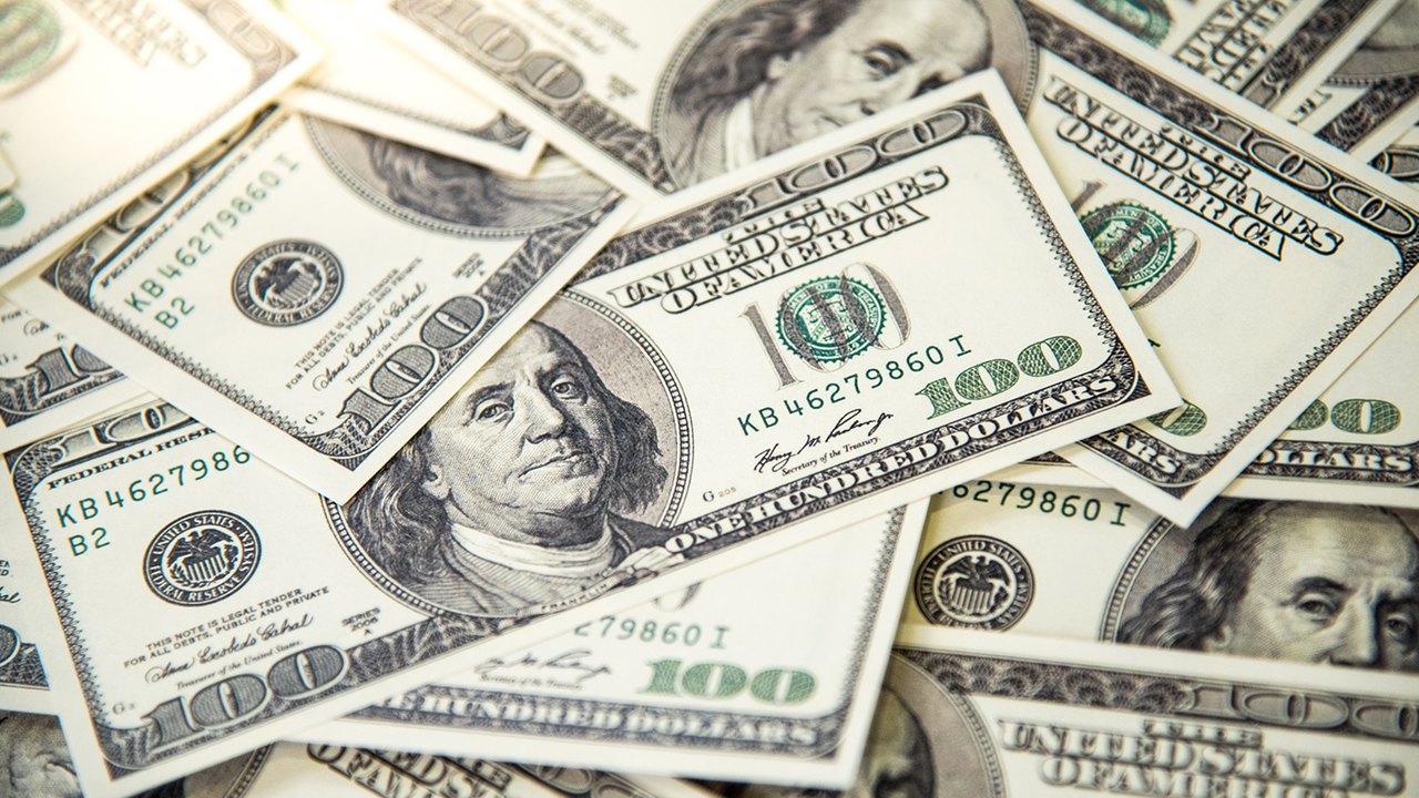 Juros: taxas recuam em sintonia com quedas do rendimento de Treasuries e do dólar