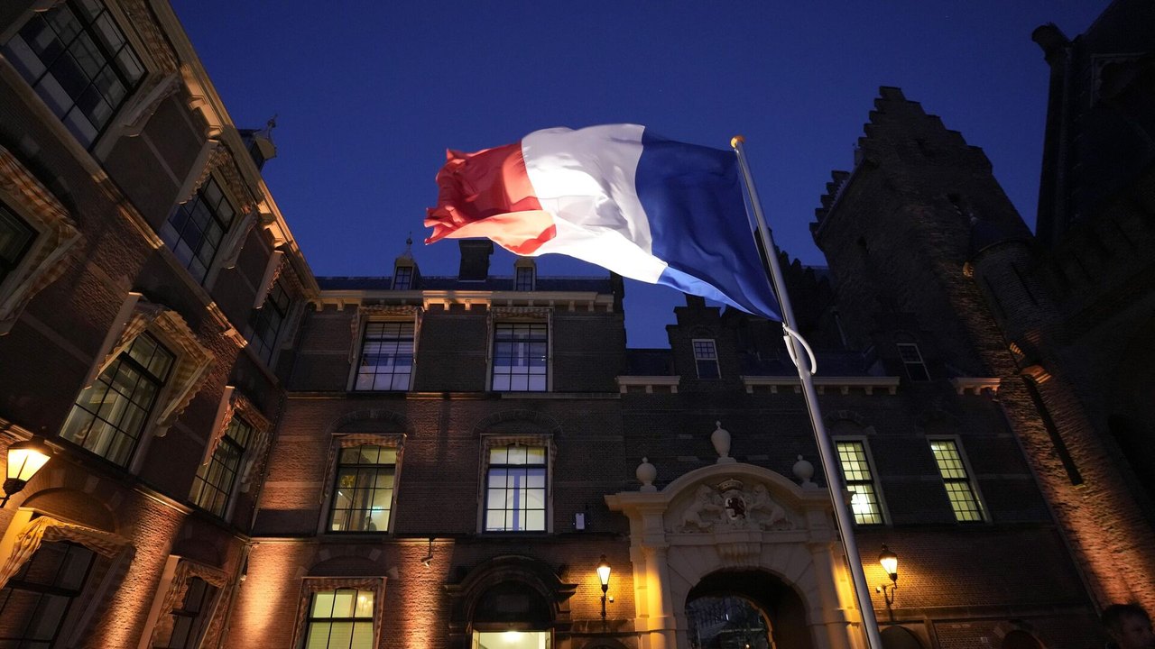 Mais de 50% dos franceses acreditam que Macron não deve concorrer a um 2º mandato, diz mídia