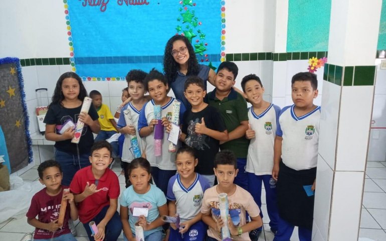 Escola municipal trabalha poesia de forma inovadora em sala de aula