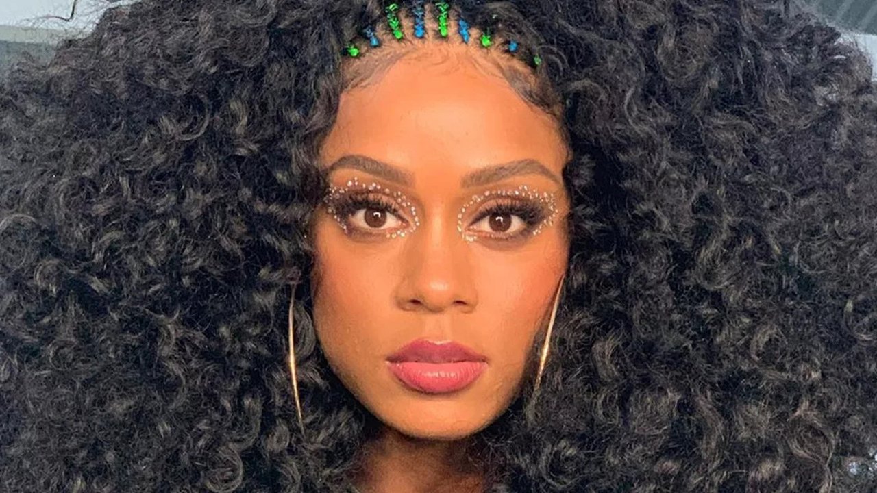 MC Rebecca lança música ‘Catucada de leve’, com MC Zaquin