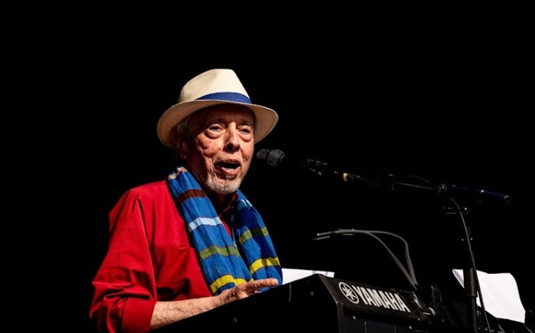 Morre Sergio Mendes, aos 83 anos, pianista e astro internacional da música brasileira