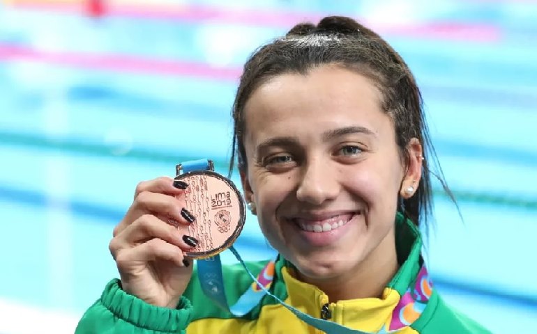 Com 10 pódios em Pan-Americanos, Larissa Oliveira revela aposentadoria da natação