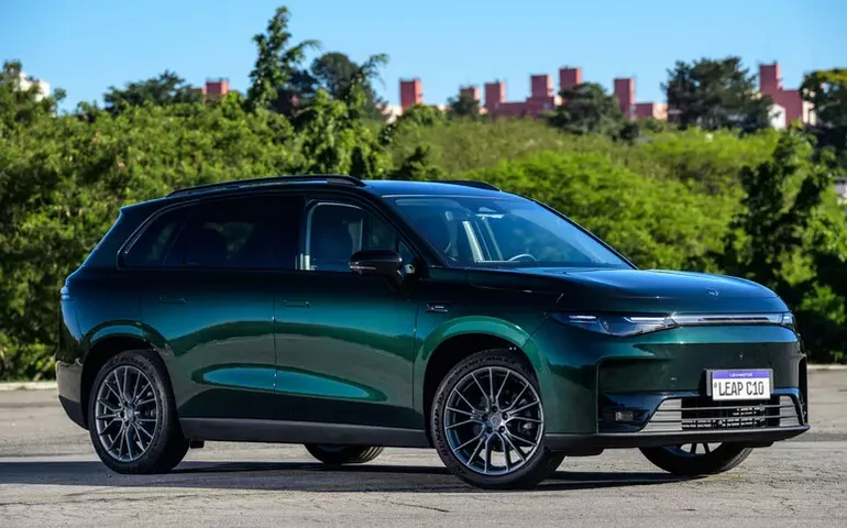 Leapmotor inicia operações no Brasil com aposta em ultra-híbrido