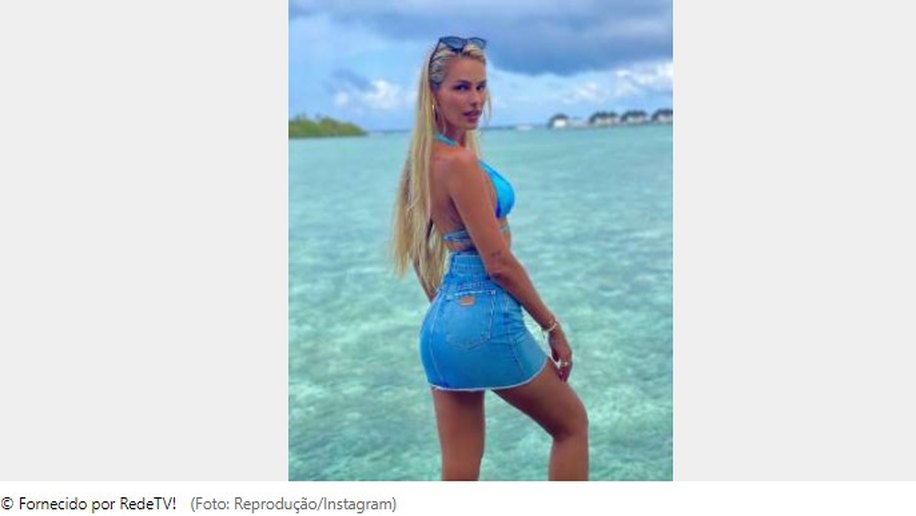 Yasmin Brunet exibe corpão em paisagem paradisíaca