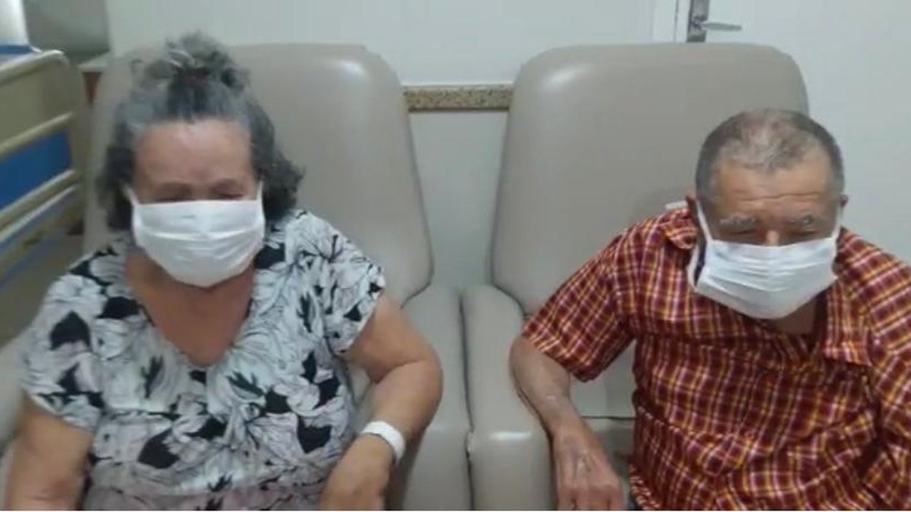 Música invade hospital e emociona pacientes que receberam alta em Maceió