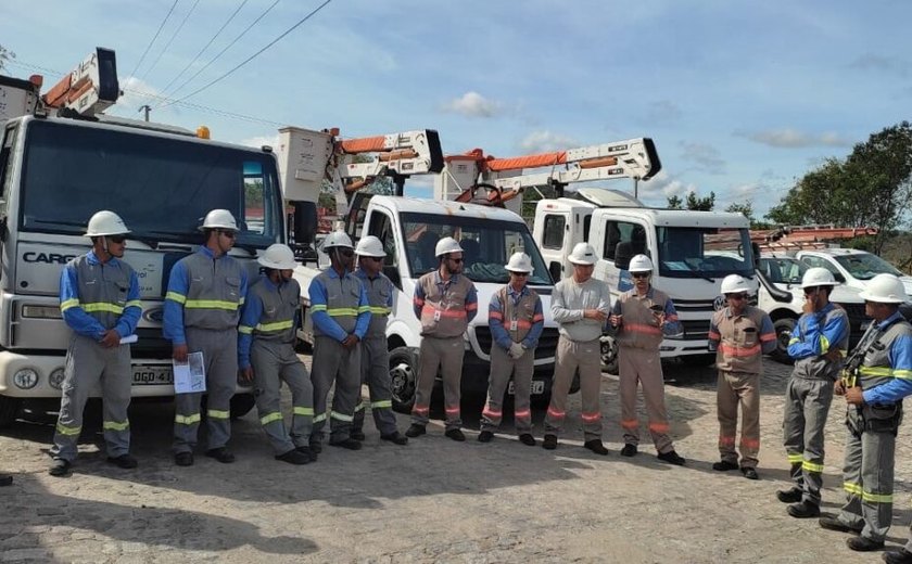 Ações de manutenção preventiva são realizadas na rede elétrica da zona rural de Mata Grande