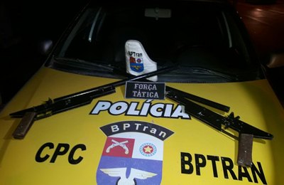 BPTran prende mulher com duas espingardas calibre 12