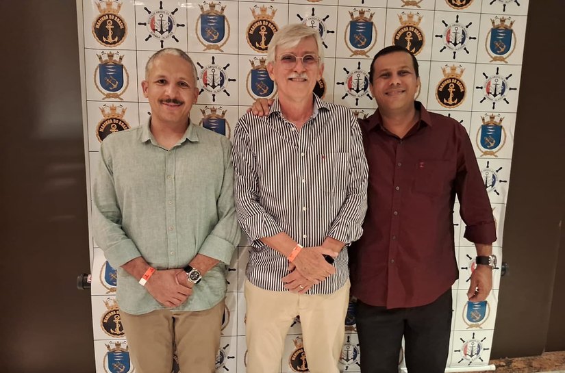 Soamar Alagoas presta calorosa homenagem ao comandante Rodrigo Garcia e dá boas-vindas ao novo comandante da Capitania dos Portos