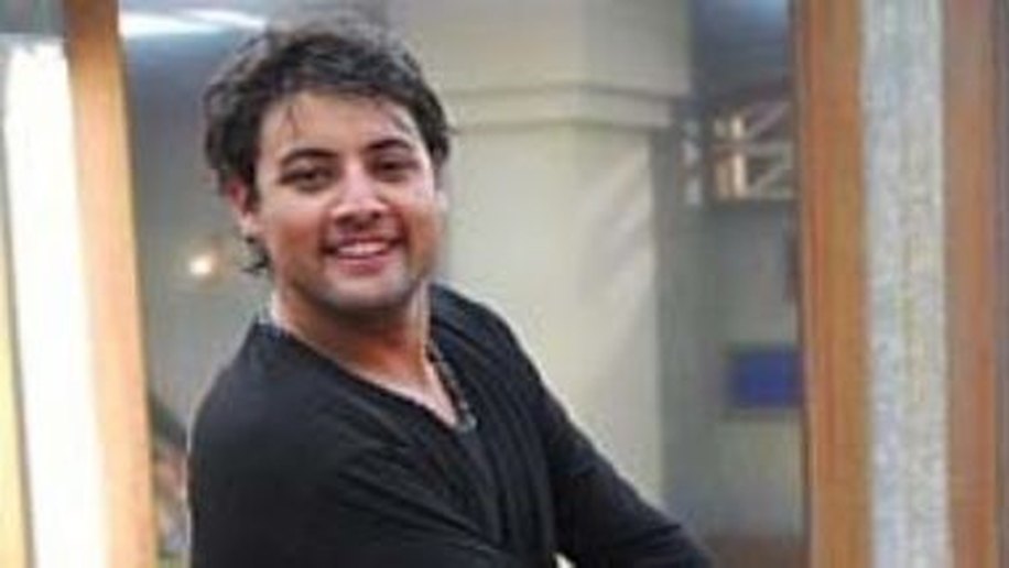 Bruno de Lucca foge de blitz no Rio