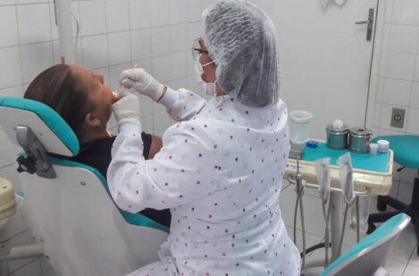 Municípios com equipes de saúde bucal podem solicitar equipamentos até 13 de abril