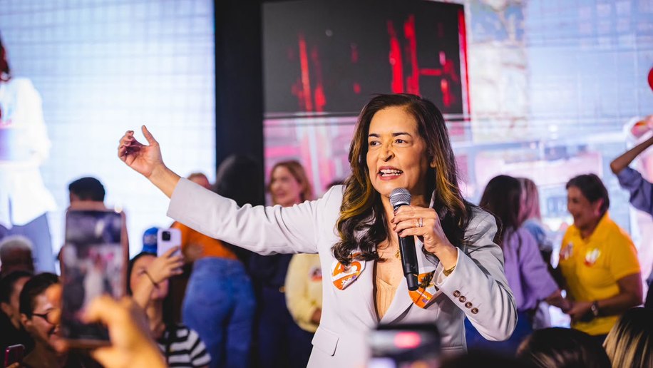 Em Santana do Ipanema, Dra. Eudócia sobe o tom contra Renan Calheiros durante ato de apoio a Marina ao Senado
