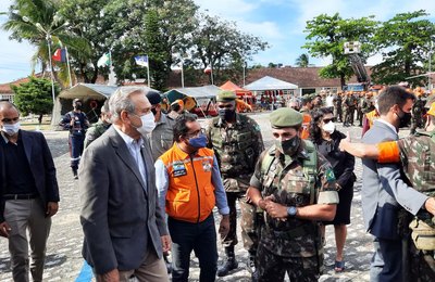 Defesa Civil coordena simulado nos bairros atingidos pelo afundamento do solo