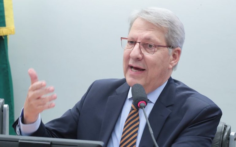 Reforma administrativa: acadêmicos sugerem avaliação de desempenho de servidores