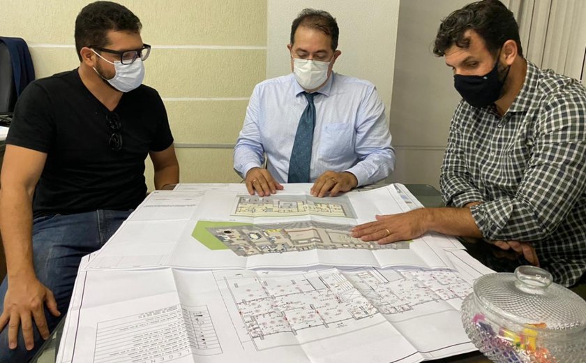 Engenheiro e arquiteto apresentam estudos avançados para reforma do prédio-sede do Ipaseal