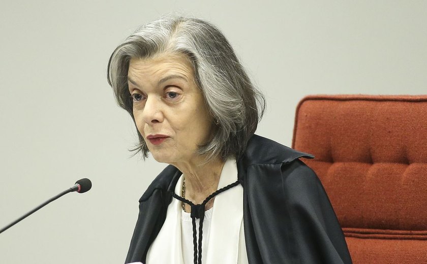 Cármen Lúcia diz que horário eleitoral será exercício democrático