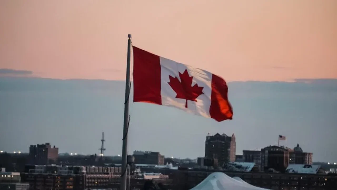 Canadá observa redução no superávit frente aos EUA, mas amplia exportações para outros mercados