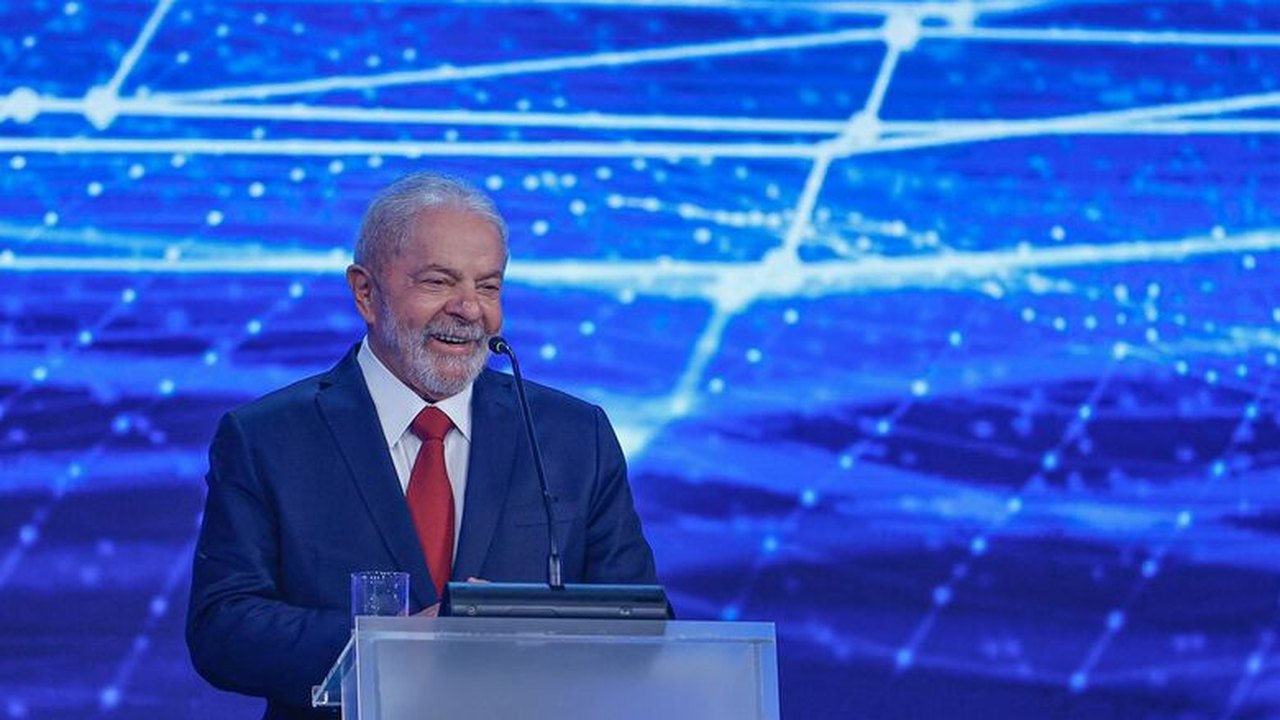 Lula no debate: “Meu governo é marcado pela maior política de inclusão social”