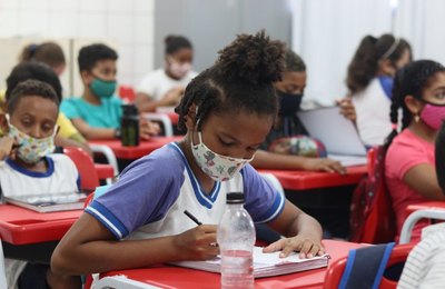 Escolas municipais retornam do recesso nesta segunda-feira (11)