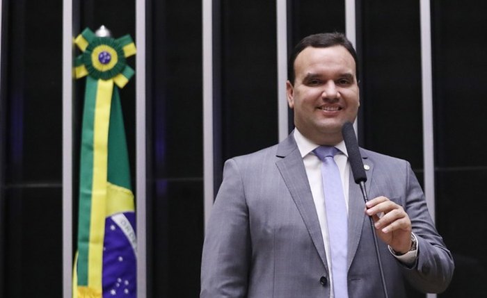 Deputado Luciano Amaral registrou mais de meio milhão de reais em gastos