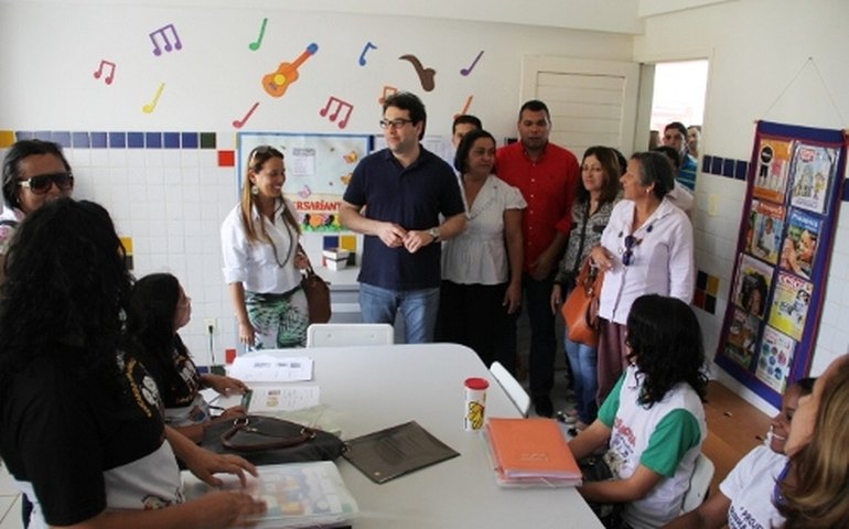 Intercâmbio: Comitiva de Rio Largo visita escola de tempo integral em Arapiraca