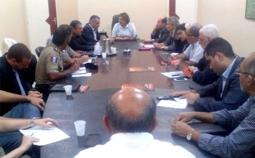 Arapiraca: Célia reafirma parceria na segurança pública com governo