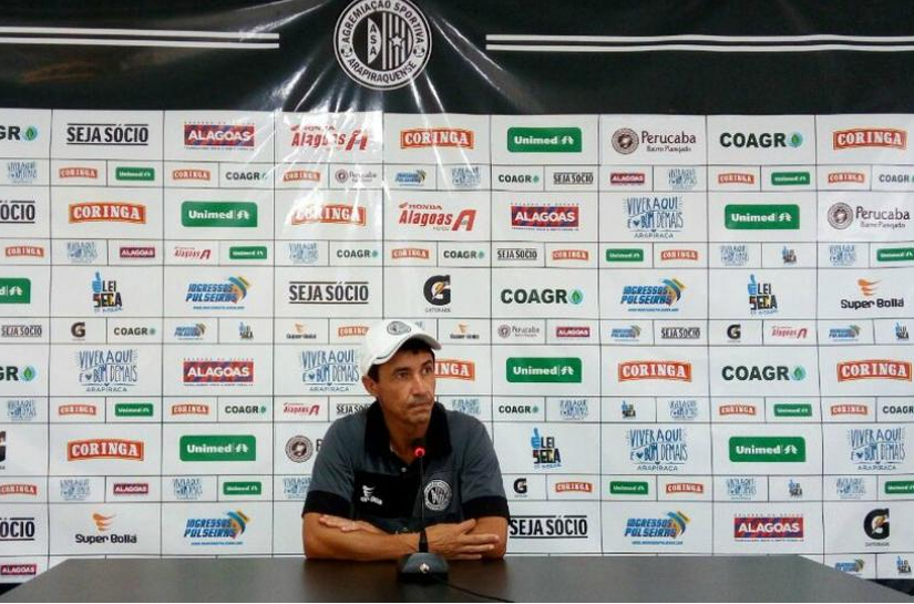 Comandante alvenegro fala sobre a Copa do Brasil e de novos reforços