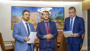 Camilo Feitosa toma posse como vereador de Aracaju
