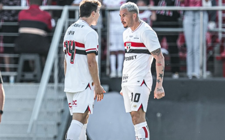 São Paulo quer medidas imediatas contra arbitragem do clássico: 'Mais uma atuação desastrosa'