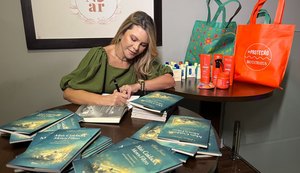 Livro de Níria Freire será lançado em espanhol