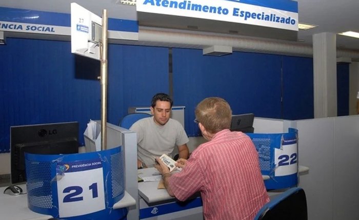 ﻿A central telefônica 135 funcionará no feriado