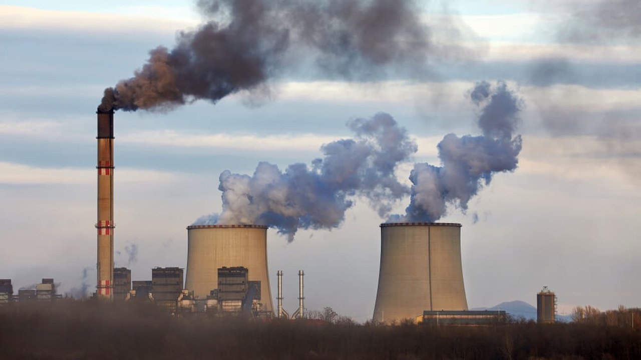 Países se preparam para luta em torno de combustíveis fósseis na COP28