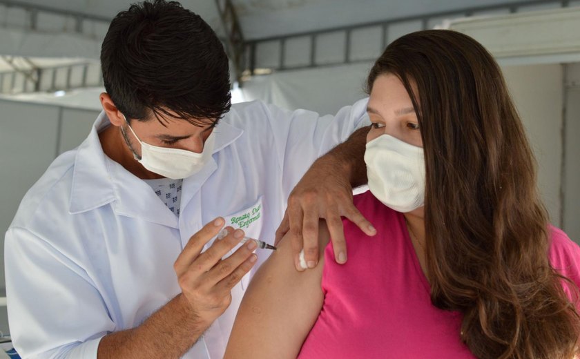 AL é o primeiro estado do NE a vacinar 30% da população com as duas doses contra a Covid-19