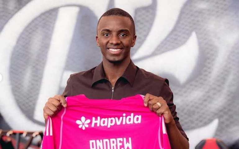 Flamengo anuncia contratação do goleiro Andrew por quatro temporadas