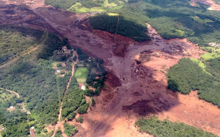 Governo de MG e MP notificam Vale a adotar medidas preventivas em 18 barragens