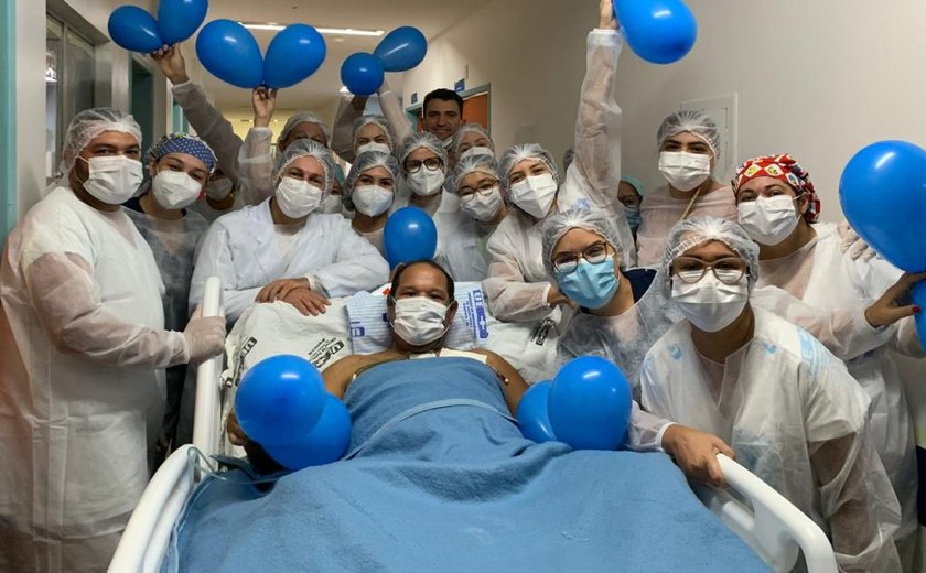 HE do Agreste: Paciente supera Covid-19 após 39 dias internado e três intubações