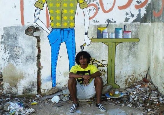 Artista Joe Santos vai grafitar lona em Maceió
