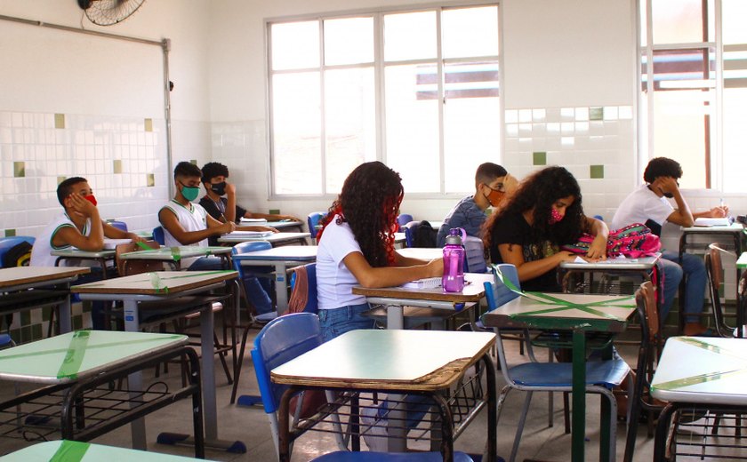 Educação realiza encontro para apresentar plataforma de combate a evasão escolar