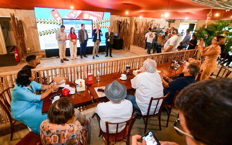Governo de Alagoas lança galeria de imagens Falcon Barros