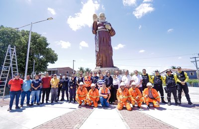 Prefeita Tia Júlia supervisiona preparativos para a Romaria de Frei Damião