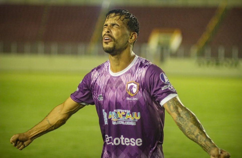 VOOOOOOOOOOA CAAAAAAAAARCARÁ! 🦅🟣Com uma bela virada no segundo tempo, o carcará vence o Atléti / Foto: Foto: Felipe Carvalho