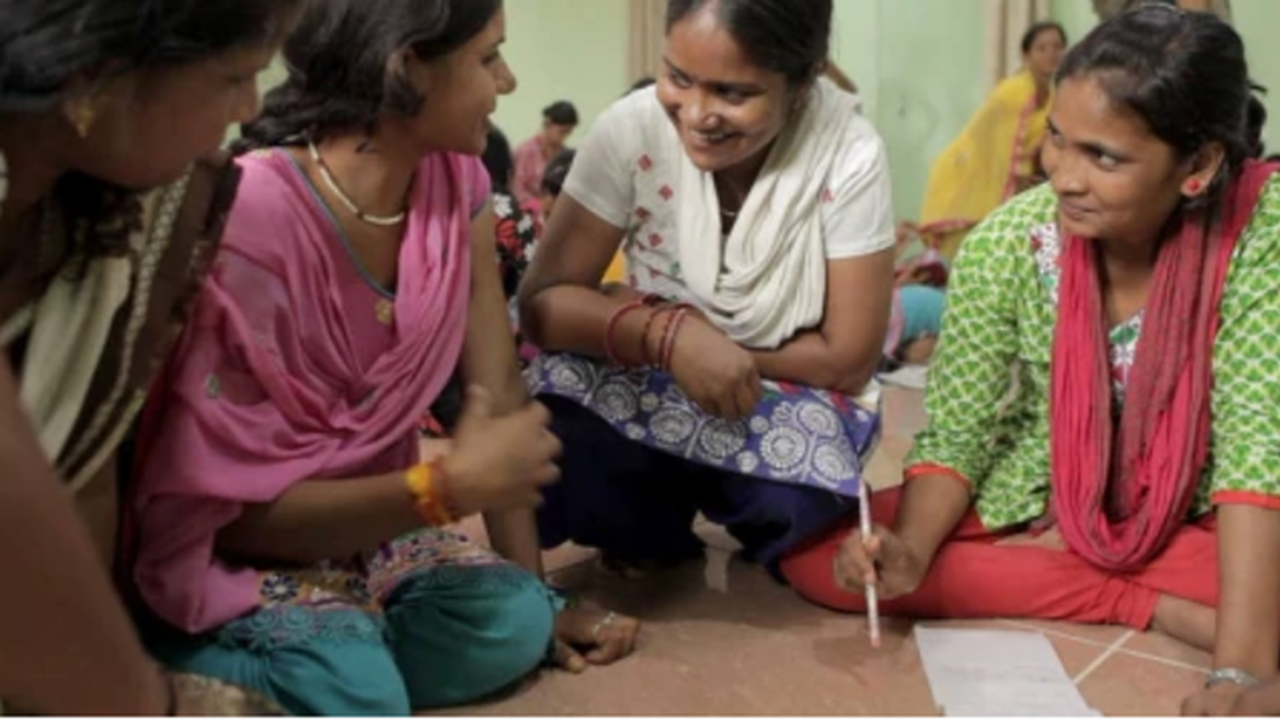 ‘Escrevendo com Fogo’ vê luta de mulheres indianas
